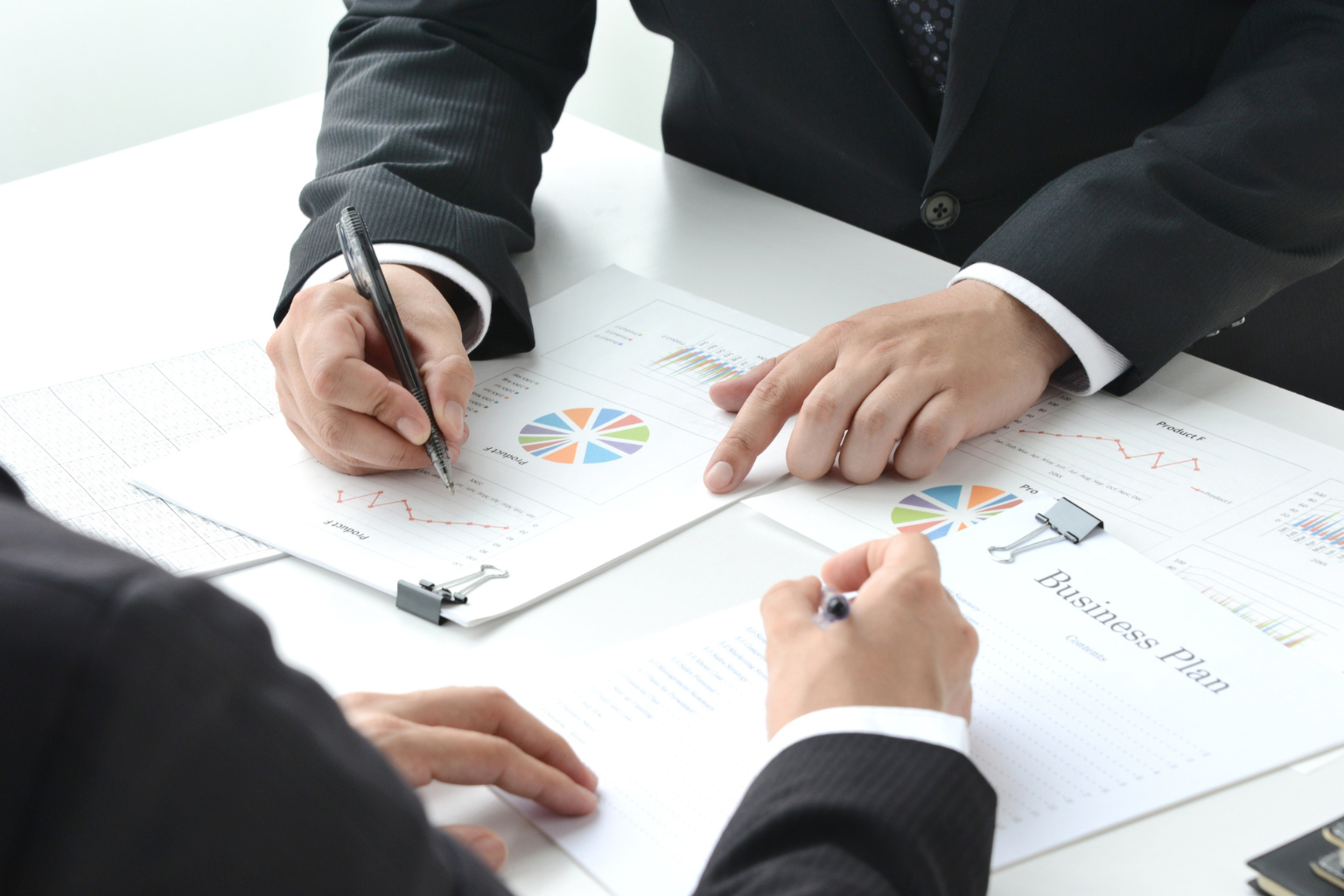 Data Analysis, Analytics Report, Data Metrics